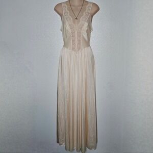 Olga Vintage Ivory Lace Full Slip Nightgown Maxi Dress